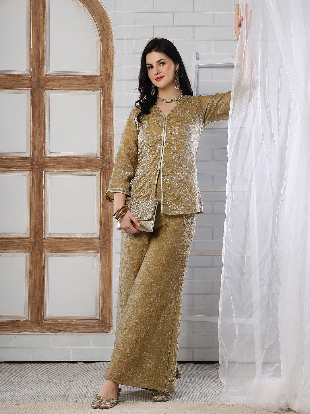 Elegant Gold-Toned Embroidered V-Neck Tunic with Palazzo