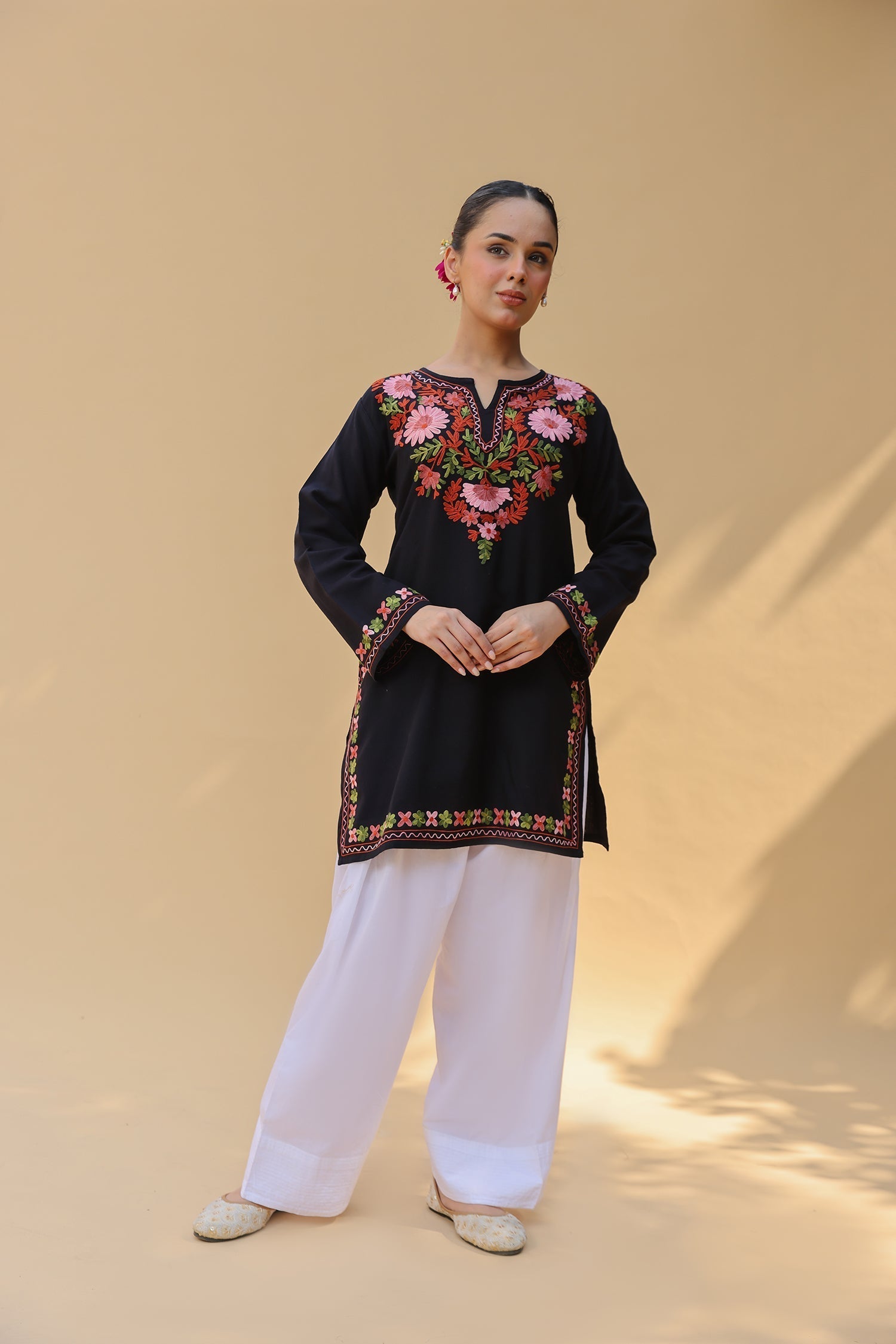 Cotton Kashmiri Aari Short Kurta – Black