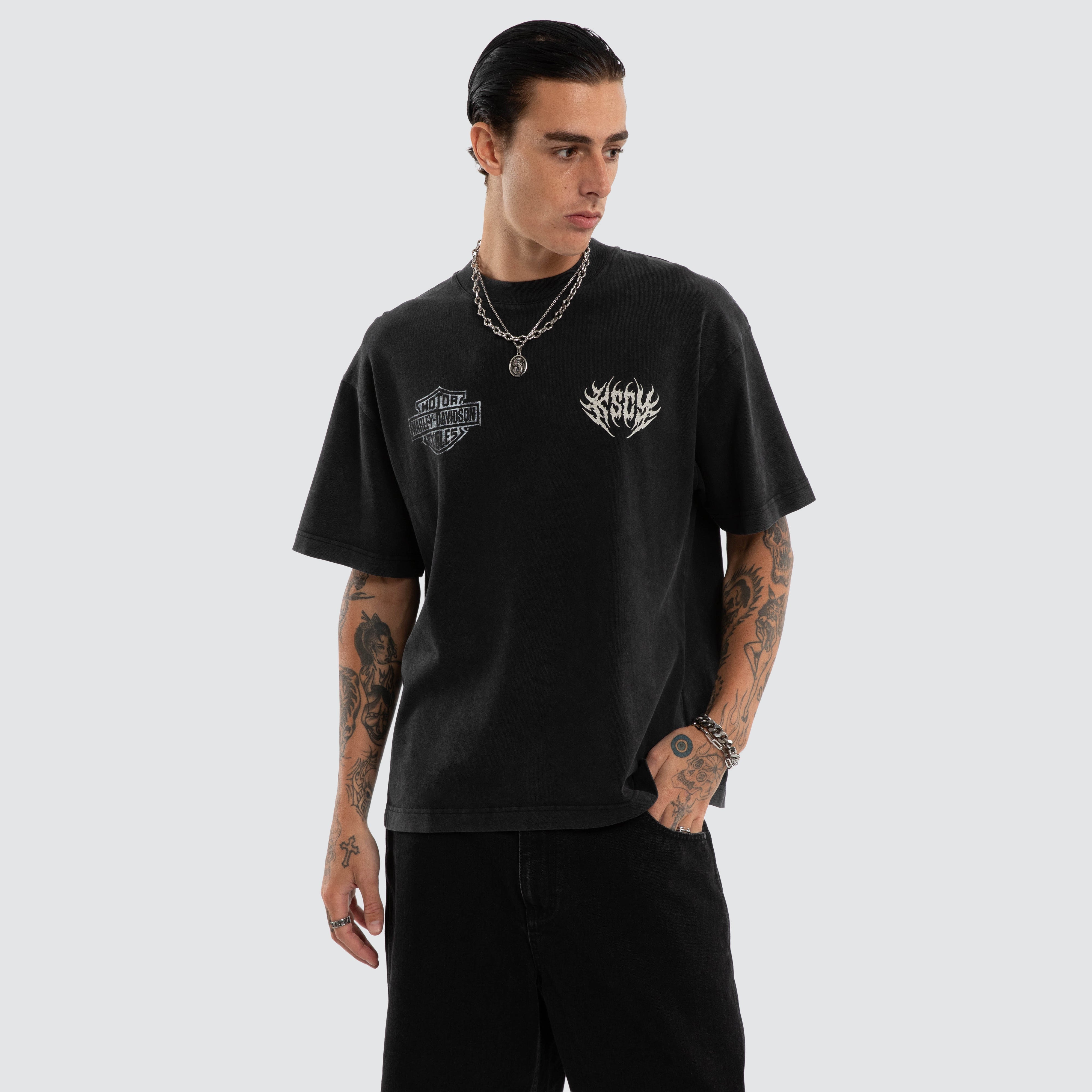 Essential Streetwear Graphic Tee – Snow Black