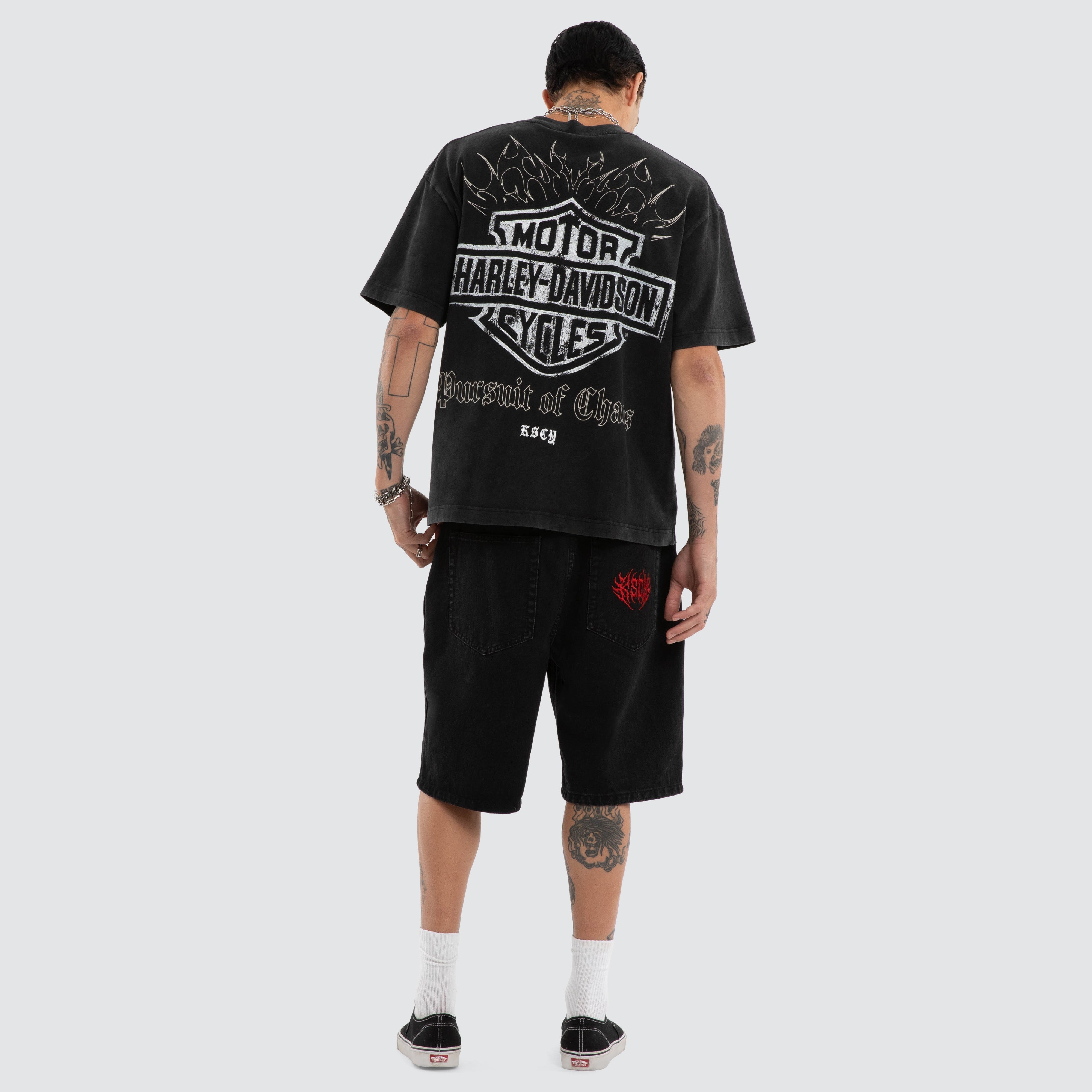 Essential Streetwear Graphic Tee – Snow Black