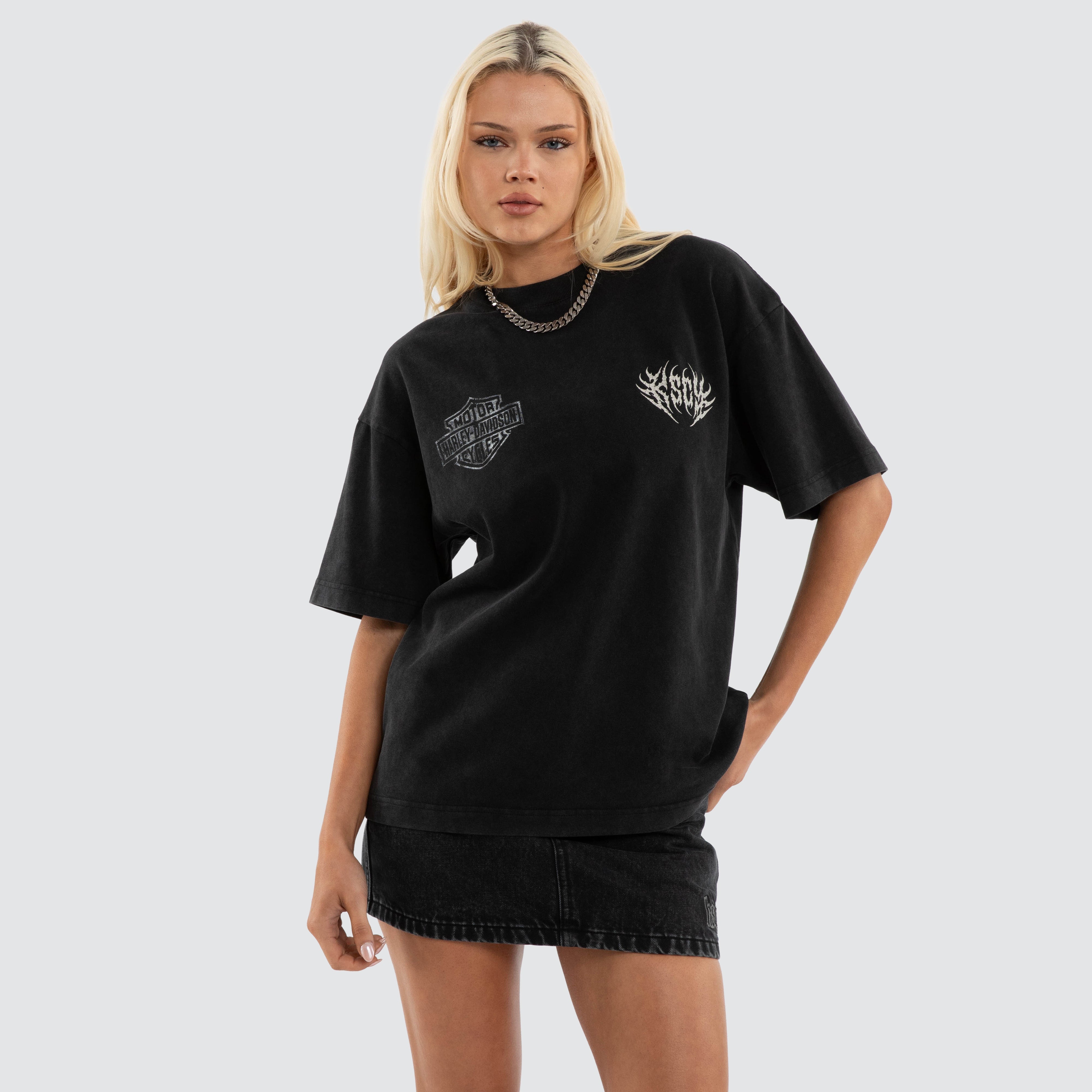 Essential Streetwear Graphic Tee – Snow Black