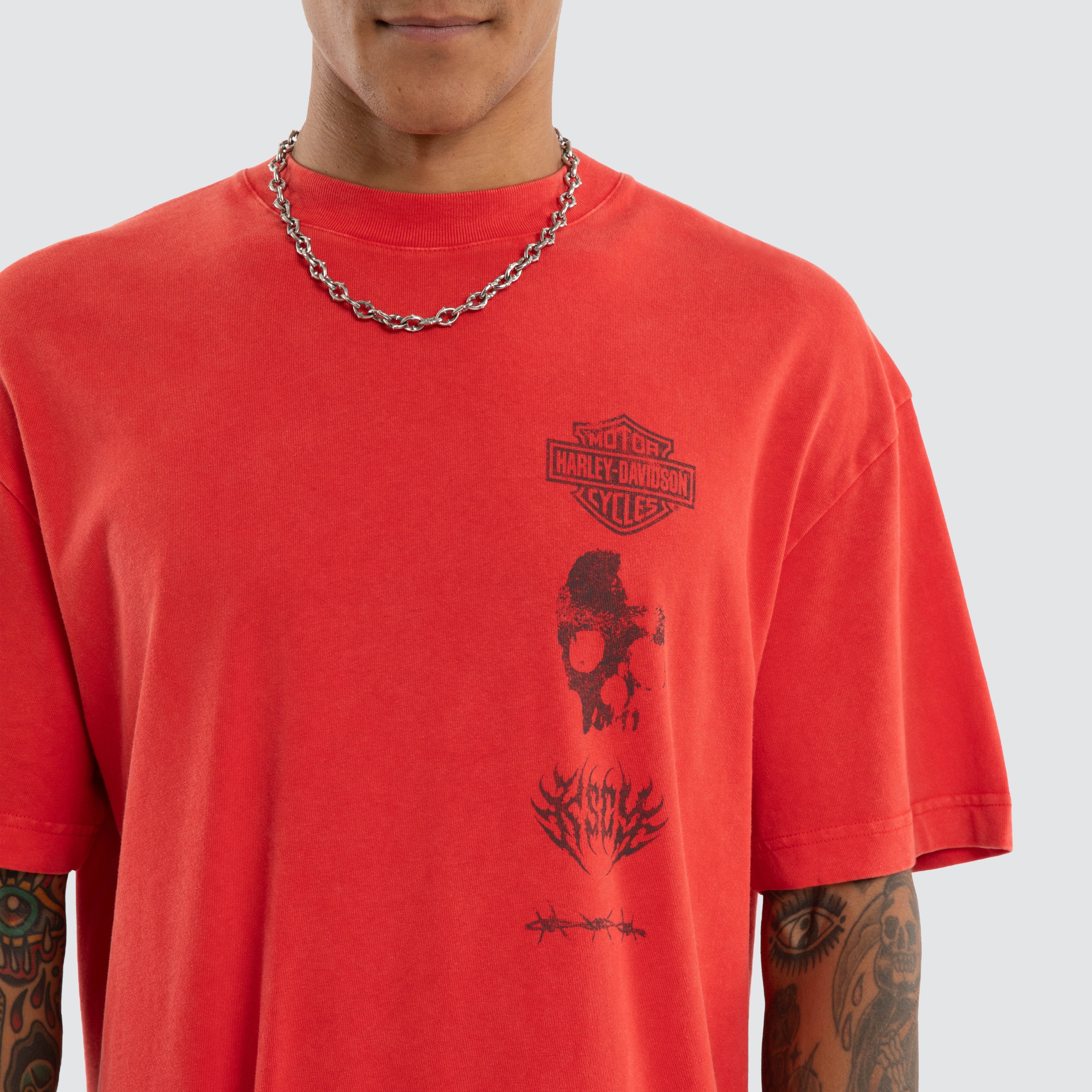 Retro Inspired Streetwear Tee – Snow Scarlet