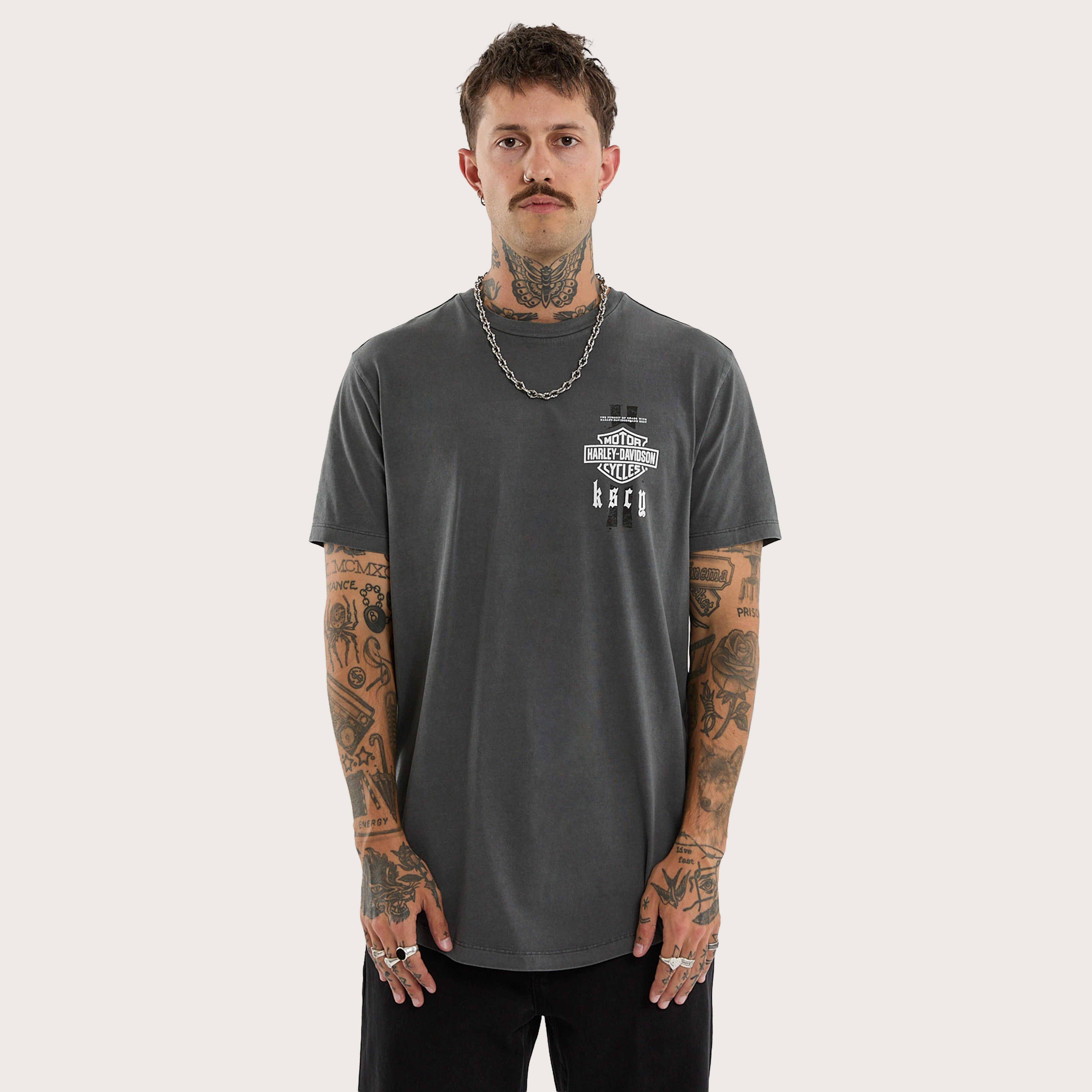 Relaxed Fit Curved Hem Tee – Pigment Dark Shadow