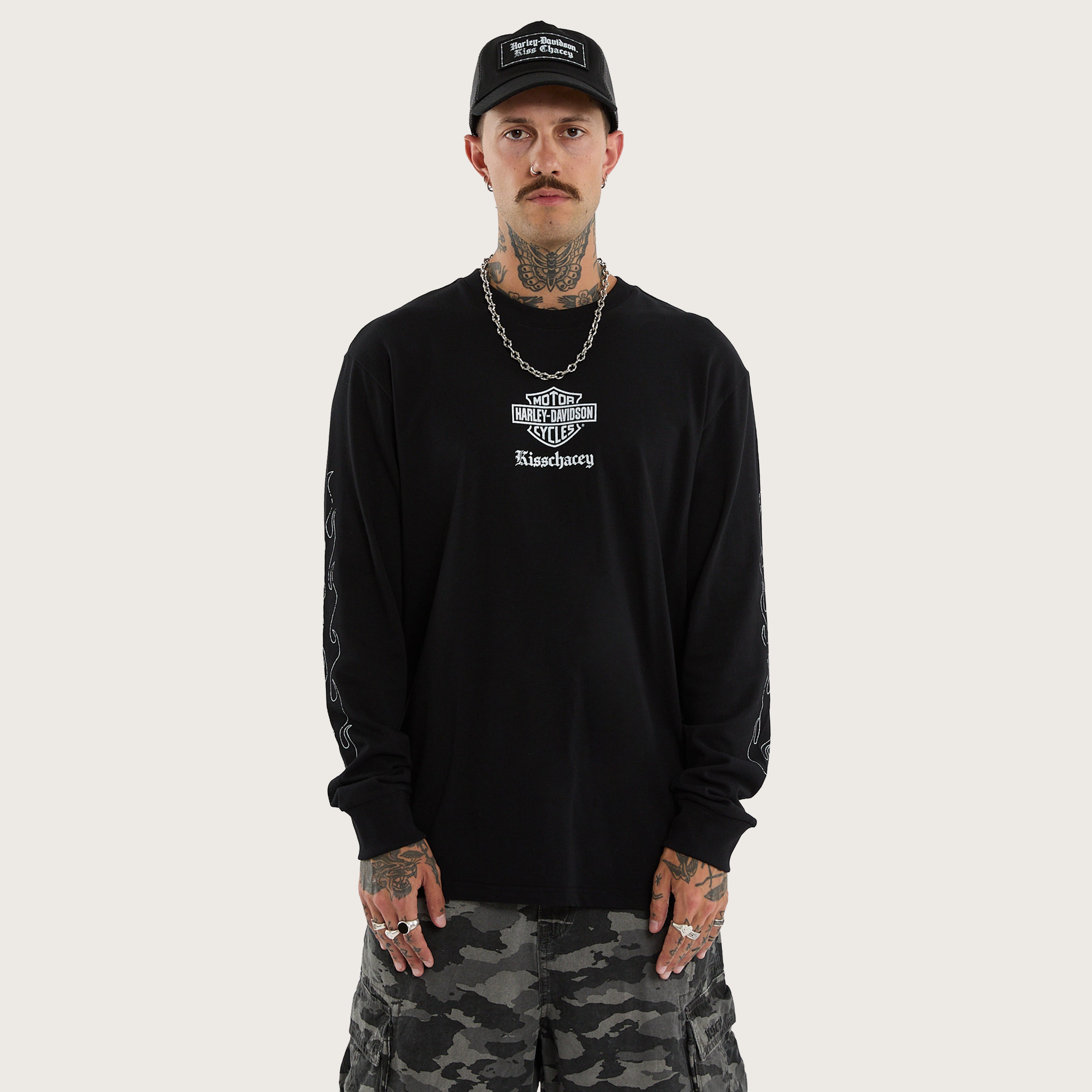 Bold Flame Design Long Sleeve T-Shirt – Jet Black