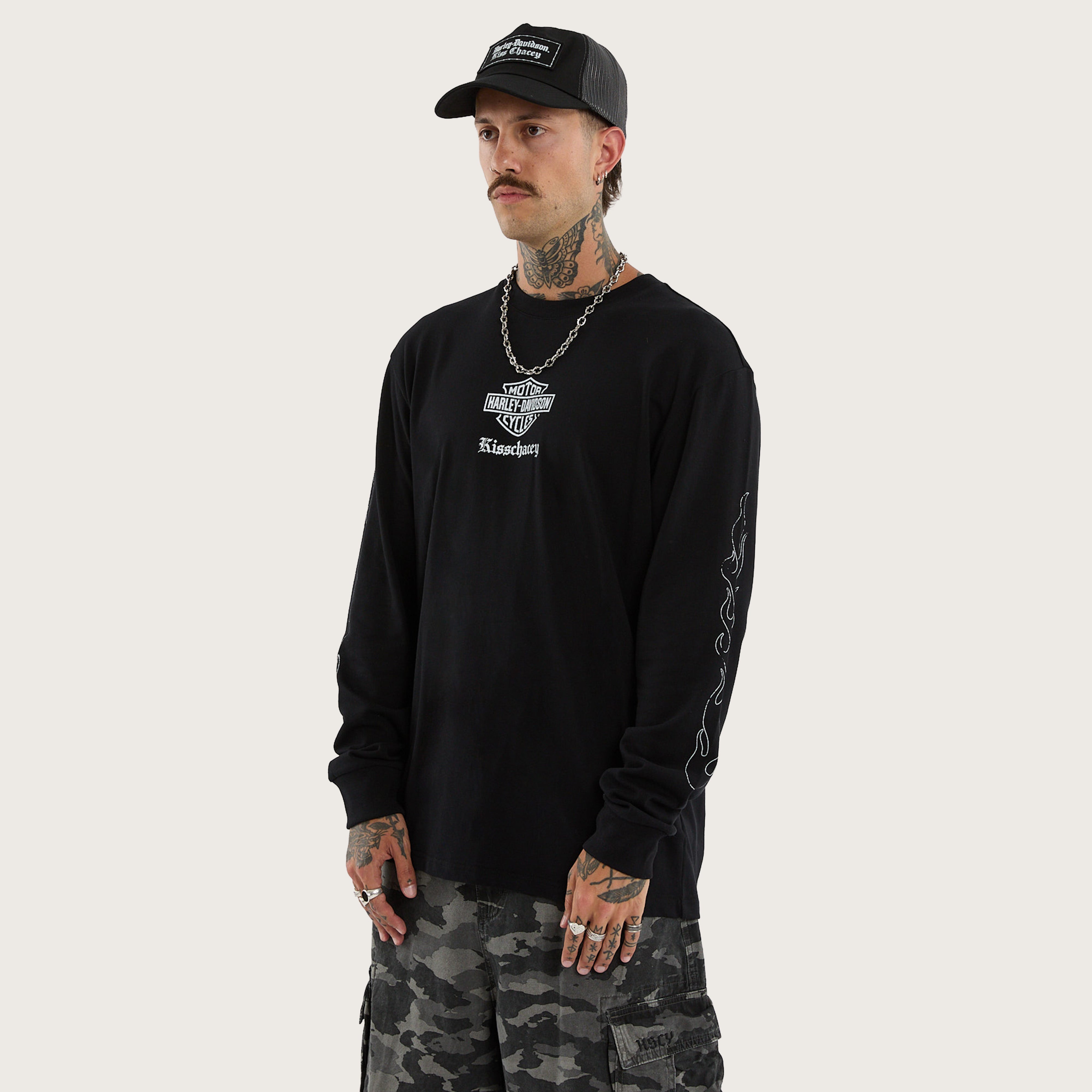 Bold Flame Design Long Sleeve T-Shirt – Jet Black