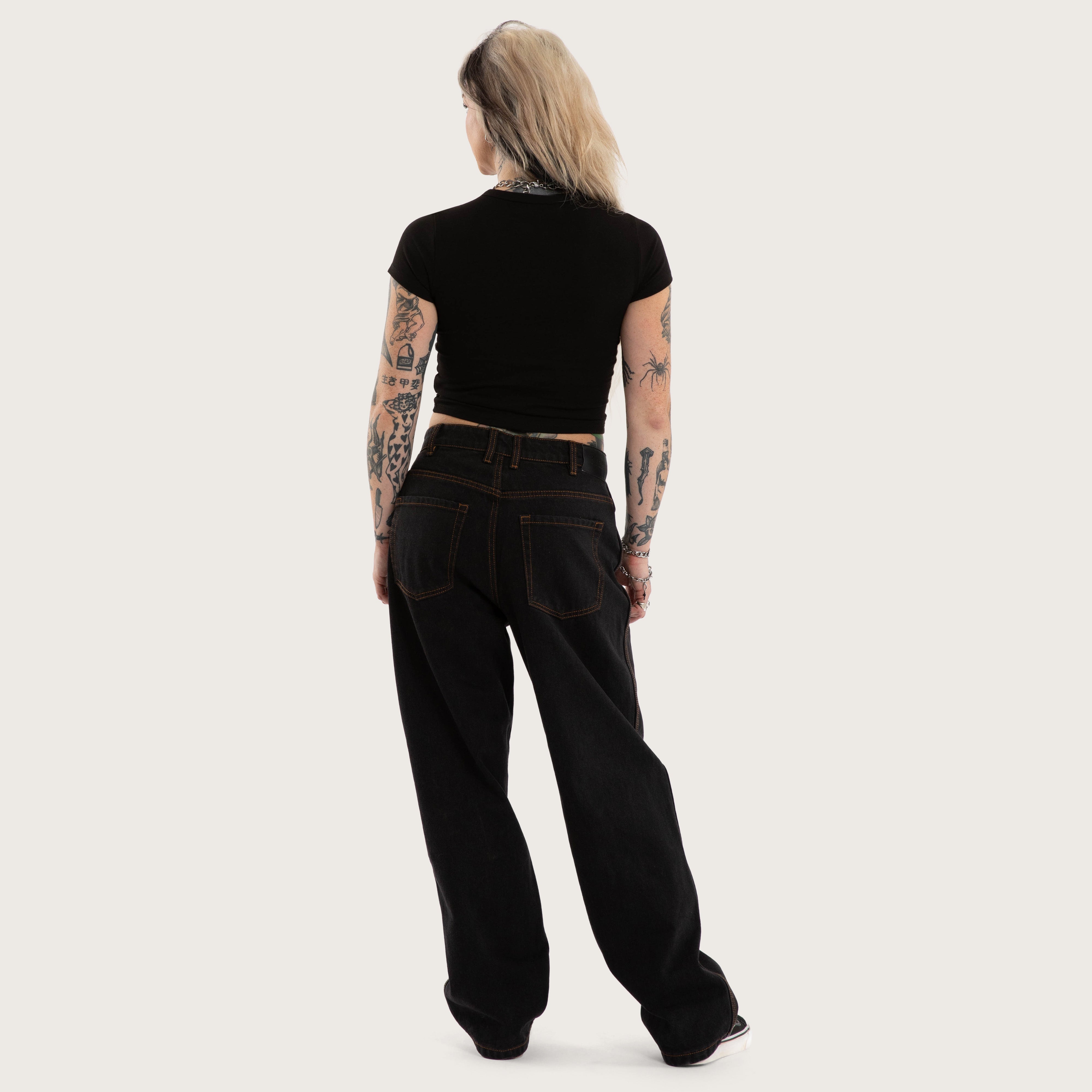 Casual Essential Baby Tee – Jet Black