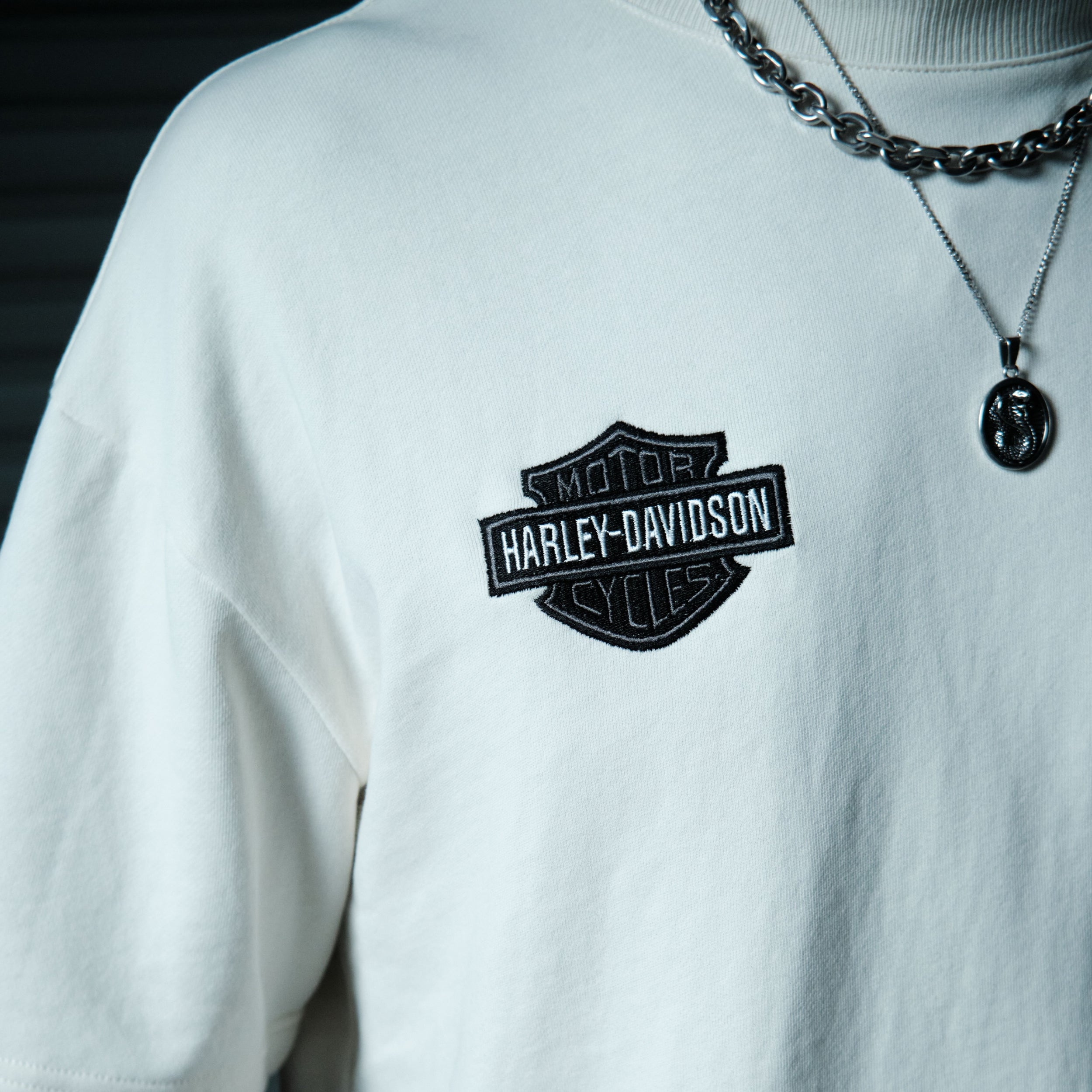 Urban Street Loopback Tee – Tofu